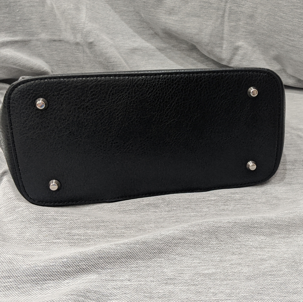 NWT Beijo "Striking Resemblance” handbag Black - Picture 6 of 10